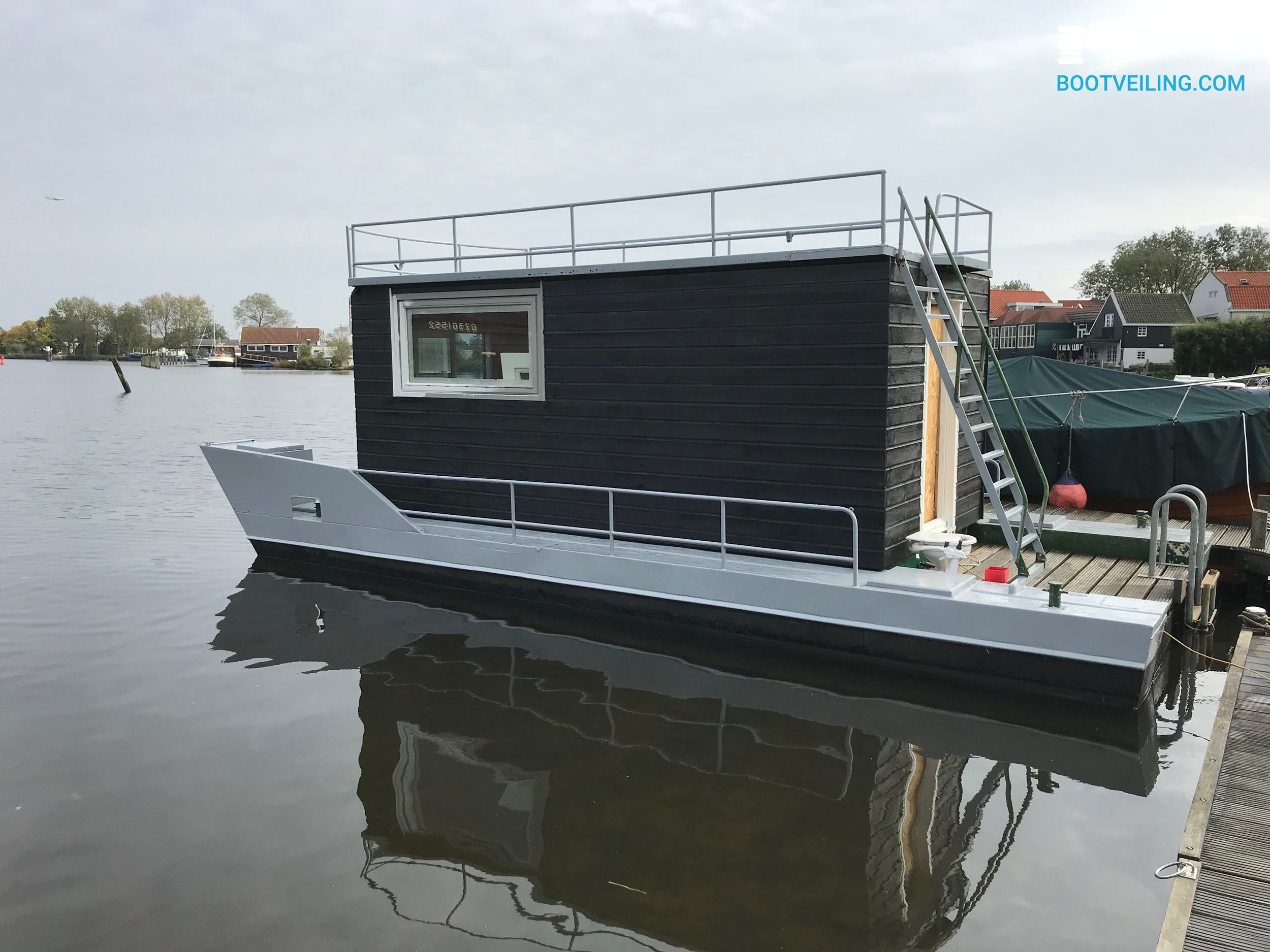 Houseboat - 26 - Woonboot te koop - Bootveiling.com